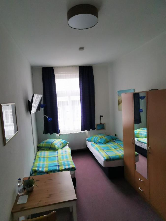 Hotel-Pension Zum Hirsch Hattersheim am Main Екстер'єр фото