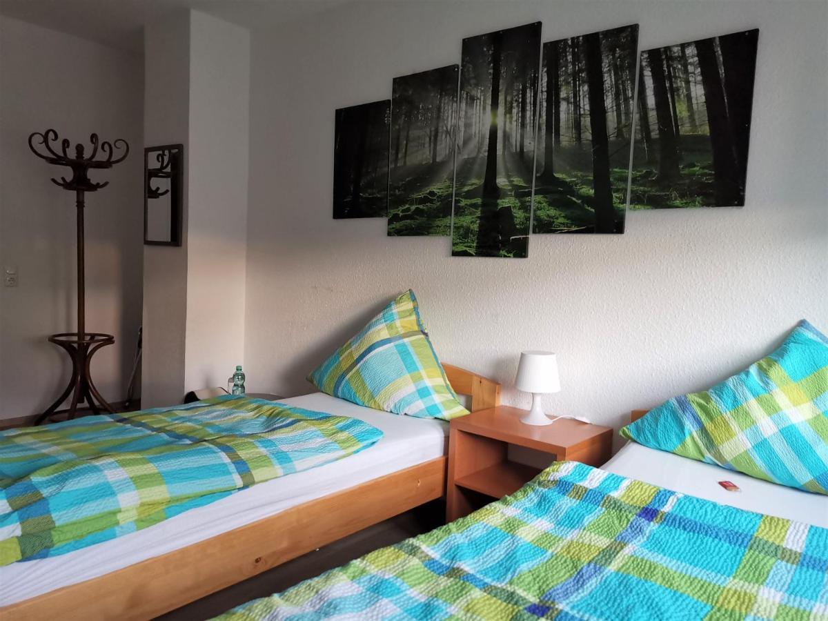 Hotel-Pension Zum Hirsch Hattersheim am Main Екстер'єр фото