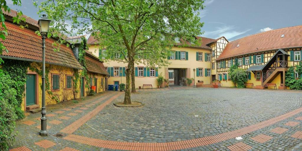 Hotel-Pension Zum Hirsch Hattersheim am Main Екстер'єр фото
