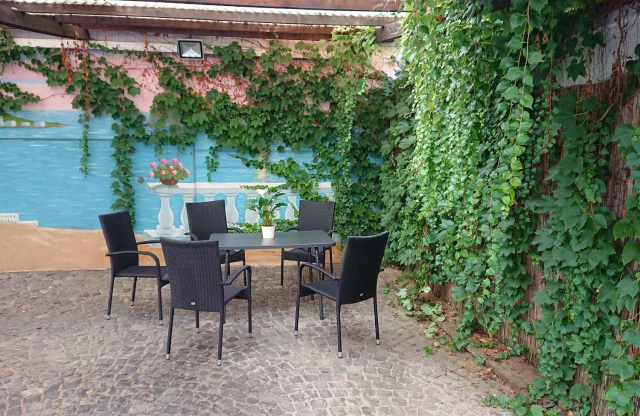 Hotel-Pension Zum Hirsch Hattersheim am Main Екстер'єр фото